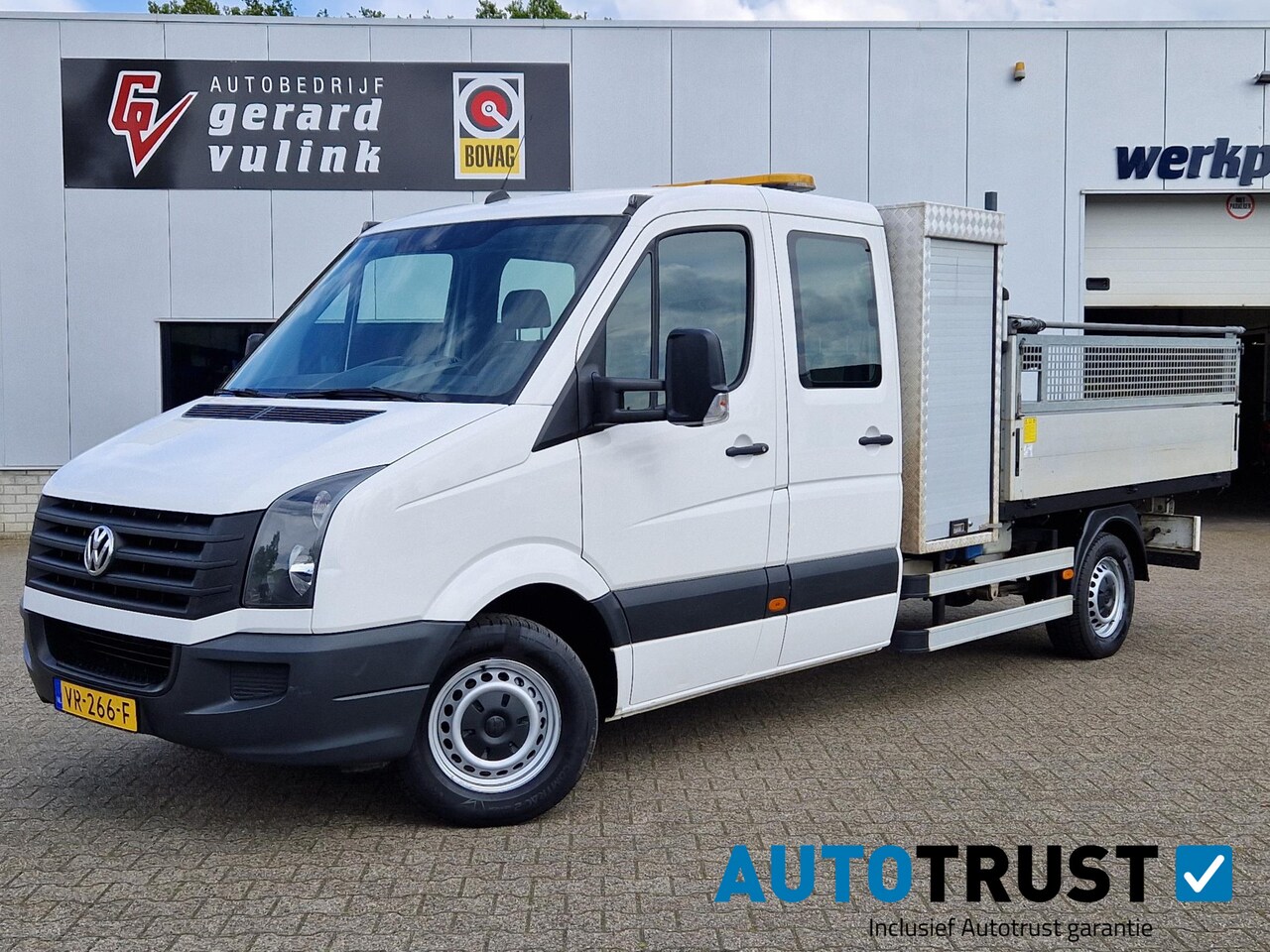 Volkswagen Crafter - 35 2.0 TDI 6 ZITPLAATSEN KIPPER 3500KG TREKGEWICHT - AutoWereld.nl