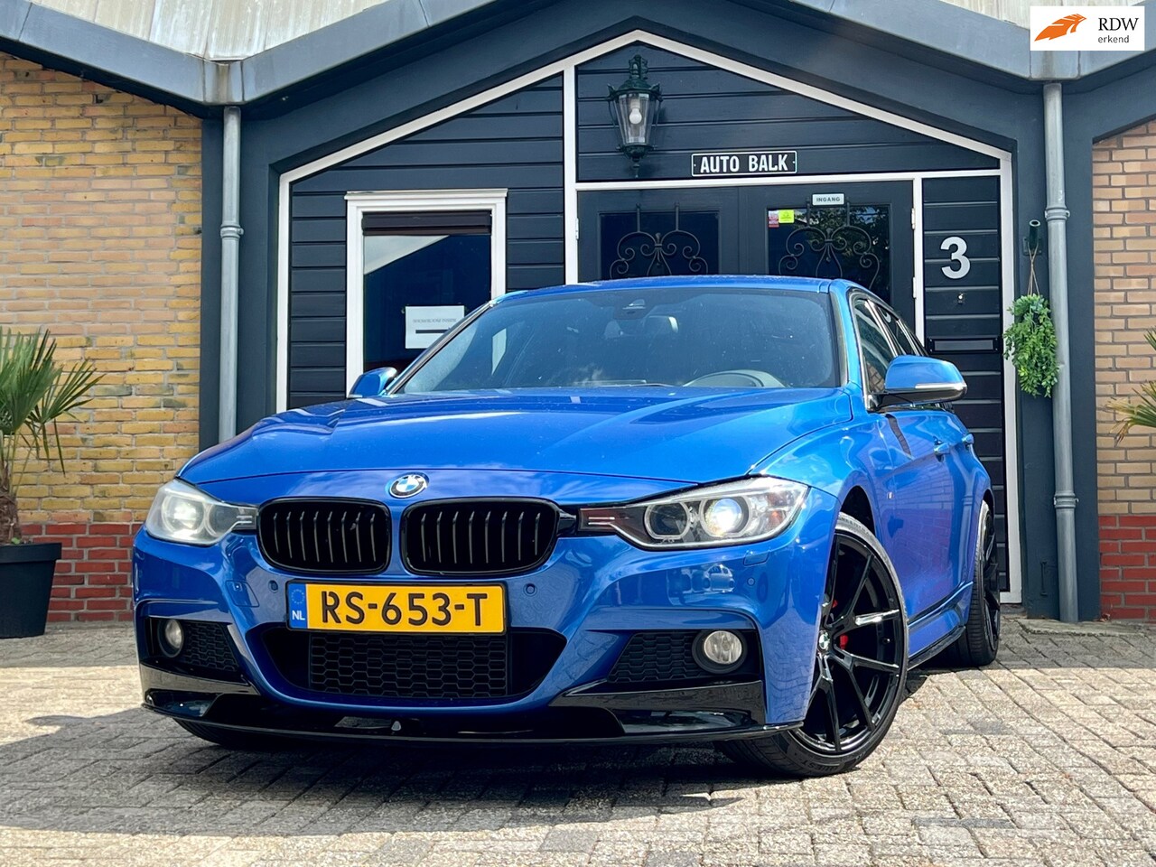 BMW 3-serie Touring - 318d High Executive | M- Pakket + Keyless + Navi | - AutoWereld.nl