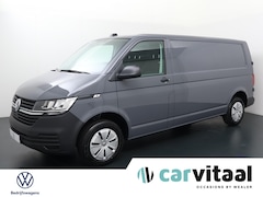 Volkswagen Transporter - 2.0 TDI L2H1 28 | 150 PK | Trekhaak | Verzwaarde vering achter | Achteruitrijcamera |