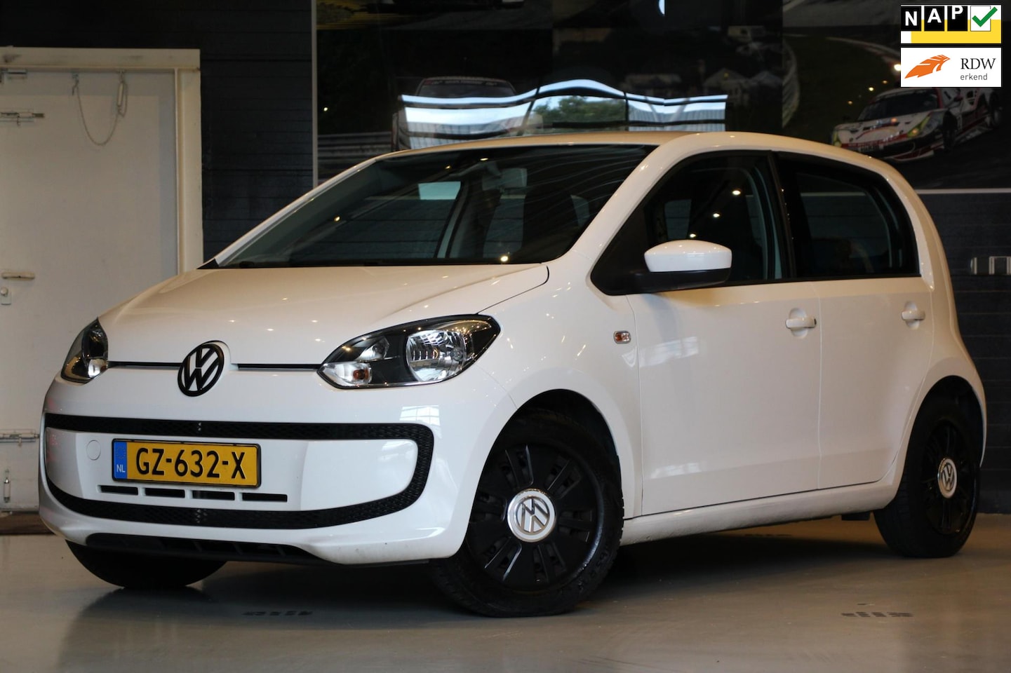 Volkswagen Up! - 1.0 move up! BlueMotion - 5DRS - AIRCO - NAP - ORG NL - AutoWereld.nl