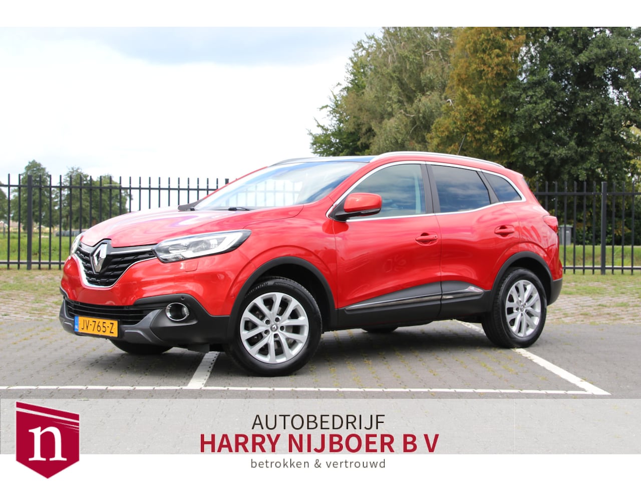 Renault Kadjar - 1.5 dCi Intens Panodak / Navi / Trekhaak / Dodehoek / Clima / Lm Velgen - AutoWereld.nl