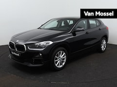 BMW X2 - sDrive18i Executive | Climate control | Navigatie | Leder | LMV | Parkeer sensoren |