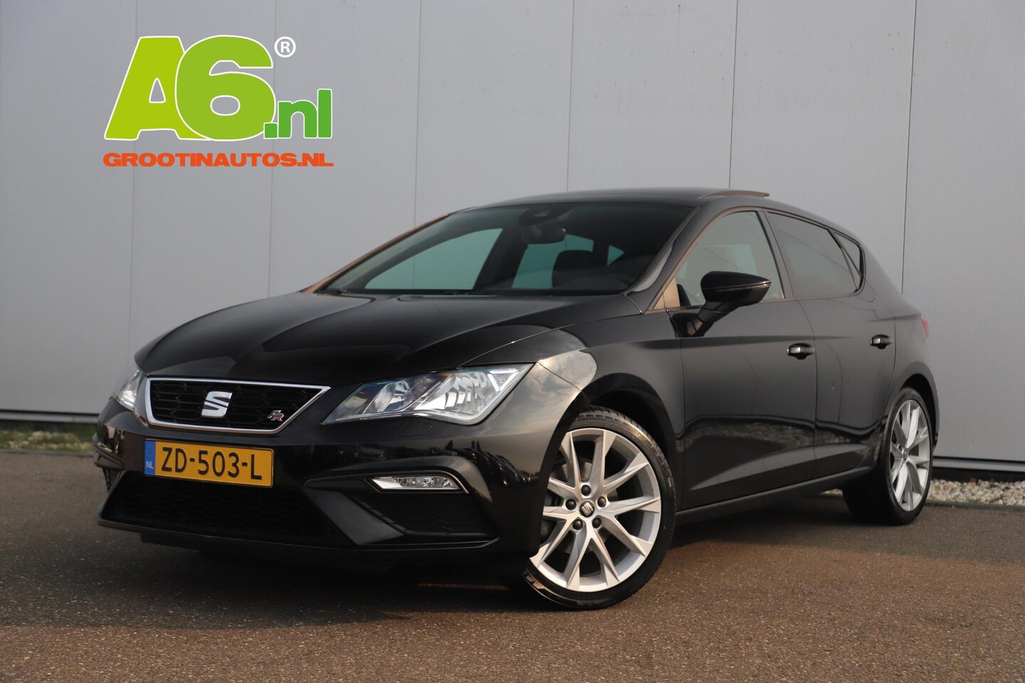 Seat Leon - 1.5 TSI FR Business Intense 131PK Panoramadak Virtual Cockpit Sfeerverlichting Leder Navig - AutoWereld.nl