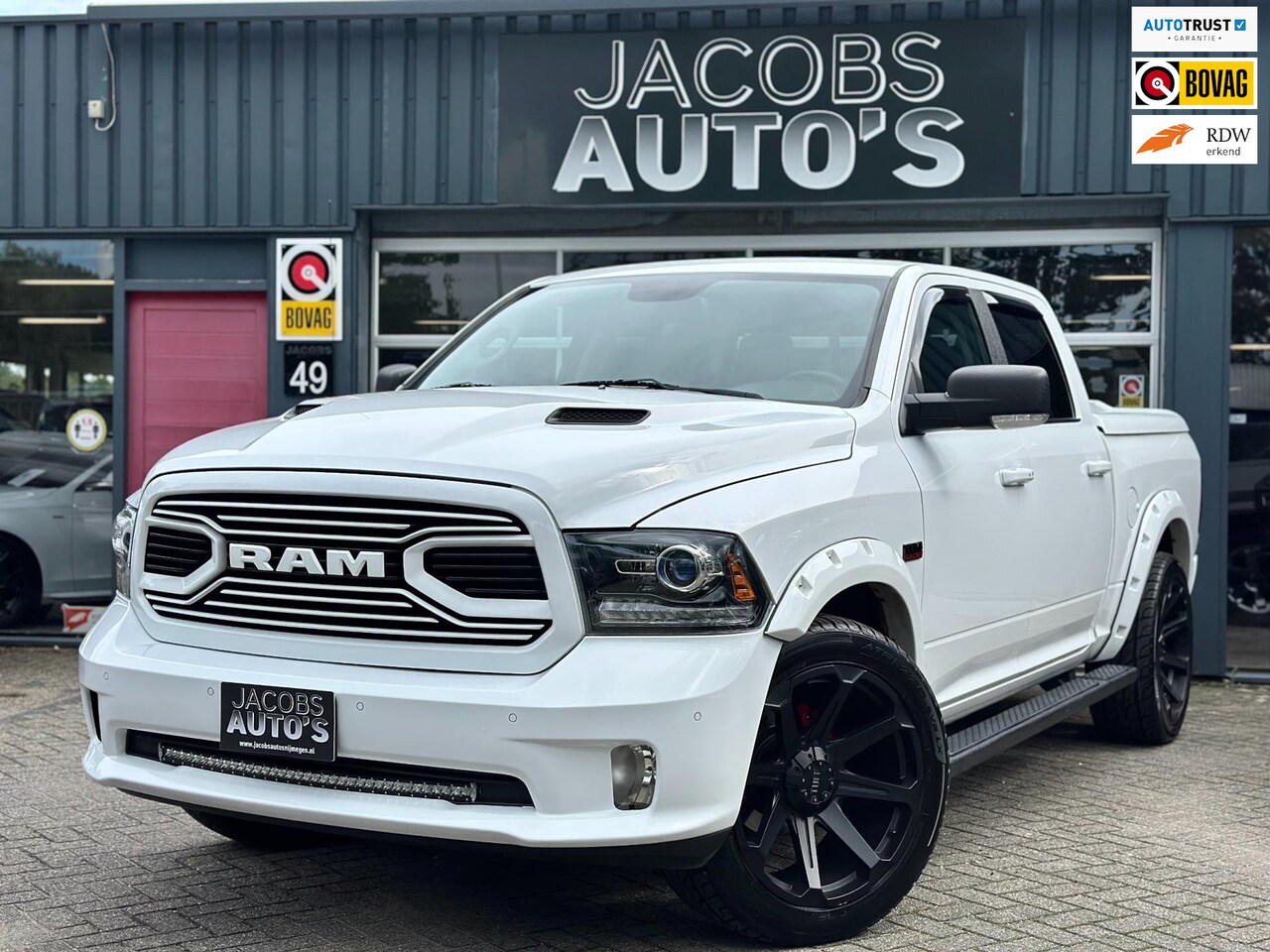 Dodge Ram 1500 - 5.7 V8 Crew Cab 5'7 Sport - AutoWereld.nl