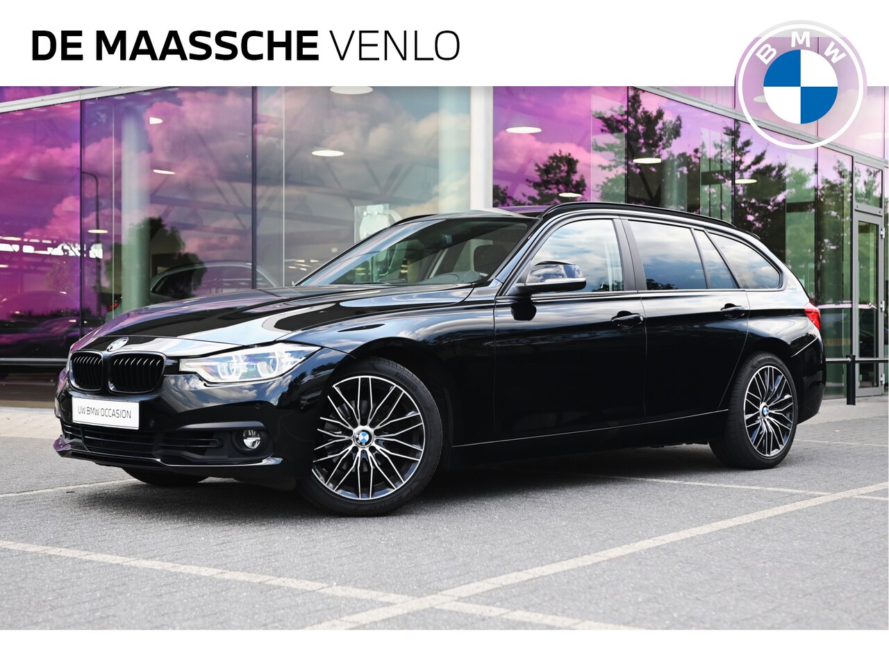 BMW 3-serie Touring - 320i Automaat / LED / M Sportonderstel / Navigatie / Stoelverwarming / PDC voor + achter - AutoWereld.nl