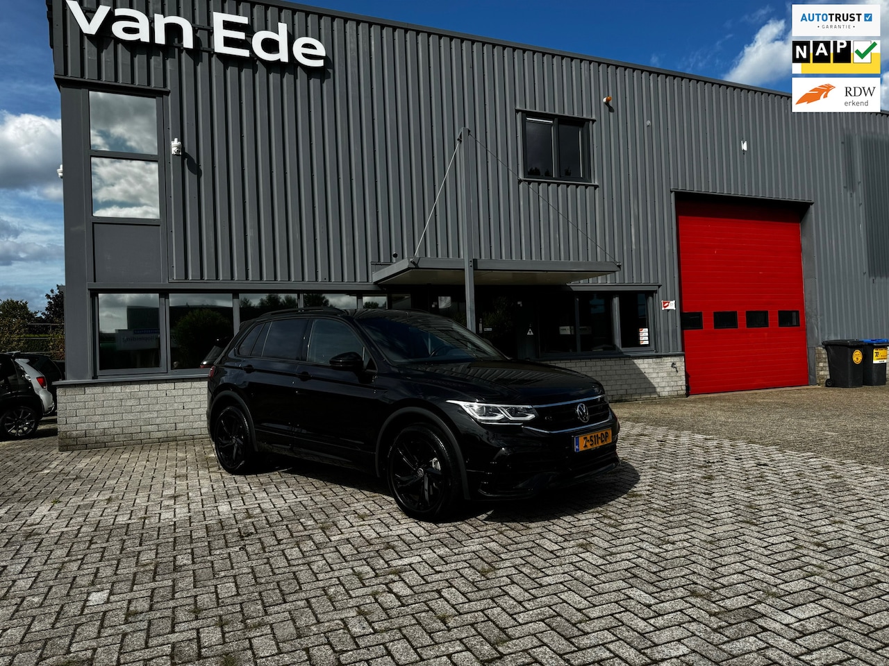 Volkswagen Tiguan - 1.4 TSI eHybrid R-Line Pano Head-up Vol! - AutoWereld.nl