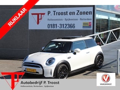 MINI Cooper - 1.5 Automaat Panoramadak/Lage kmstand/Navigatie/Keyless/Lederen bekleding/Apple carplay/Cl