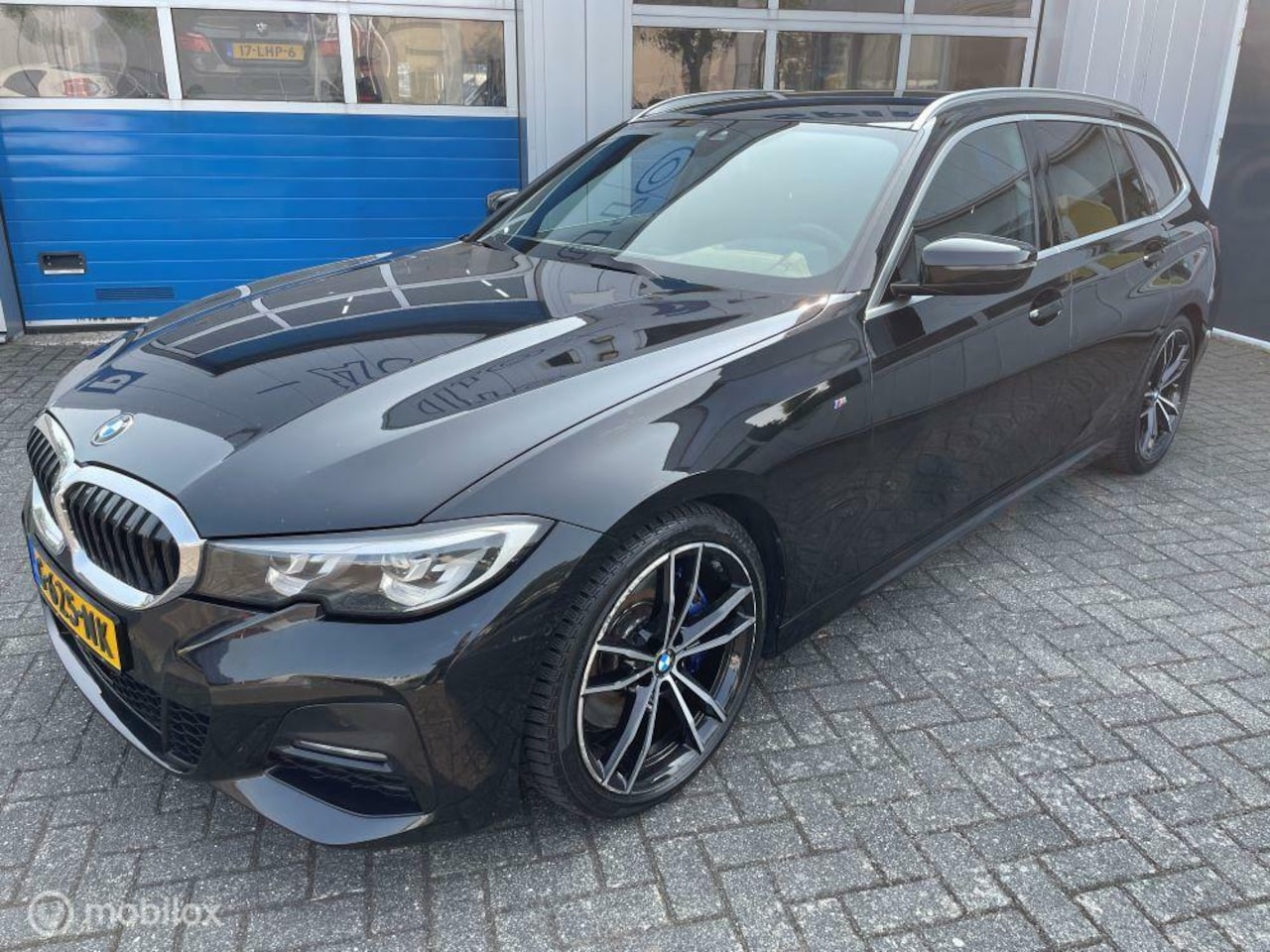 BMW 3-serie Touring - 330i High Executive M Sport 258Pk - AutoWereld.nl