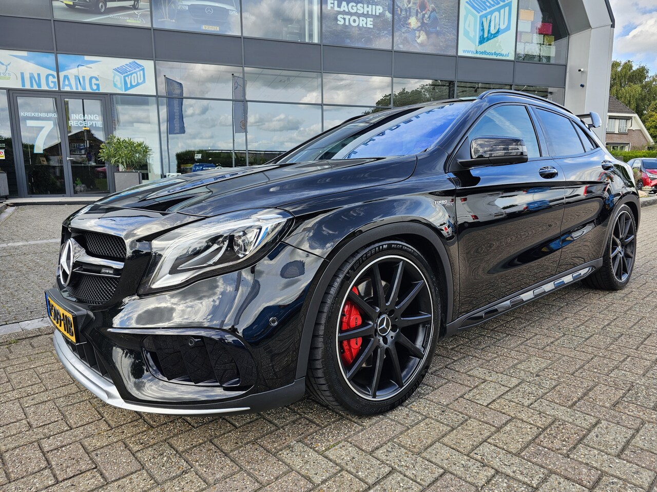 Mercedes-Benz GLA-Klasse - AMG 45 4MATIC Premium Plus * Schaal Stoelen * - AutoWereld.nl