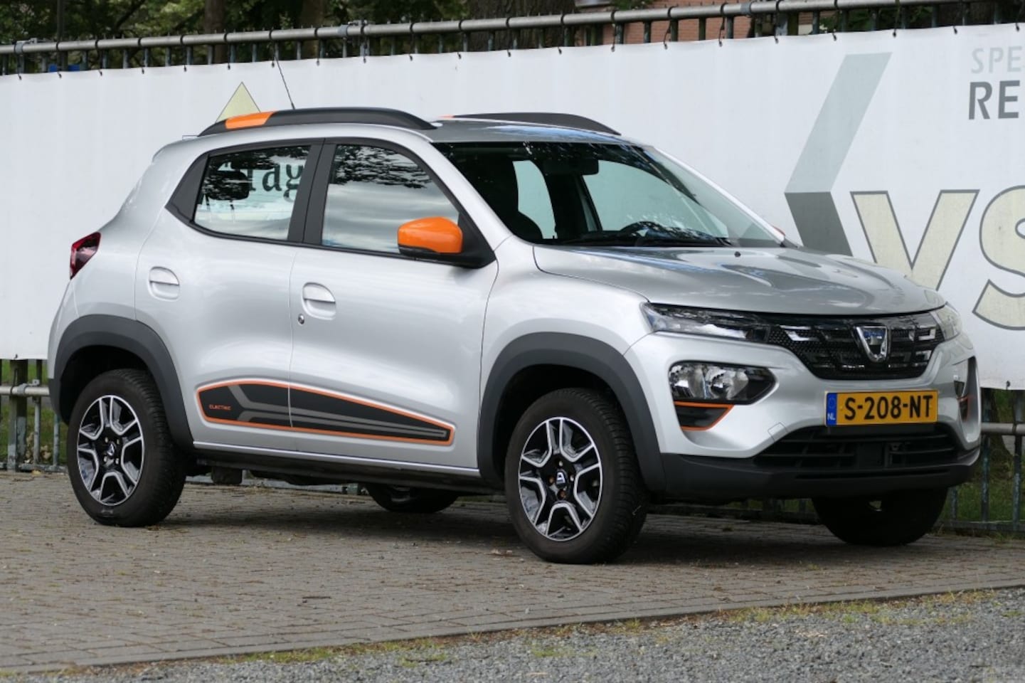 Dacia Spring - Electric 45 Comfort Plus Orange Pack - AutoWereld.nl