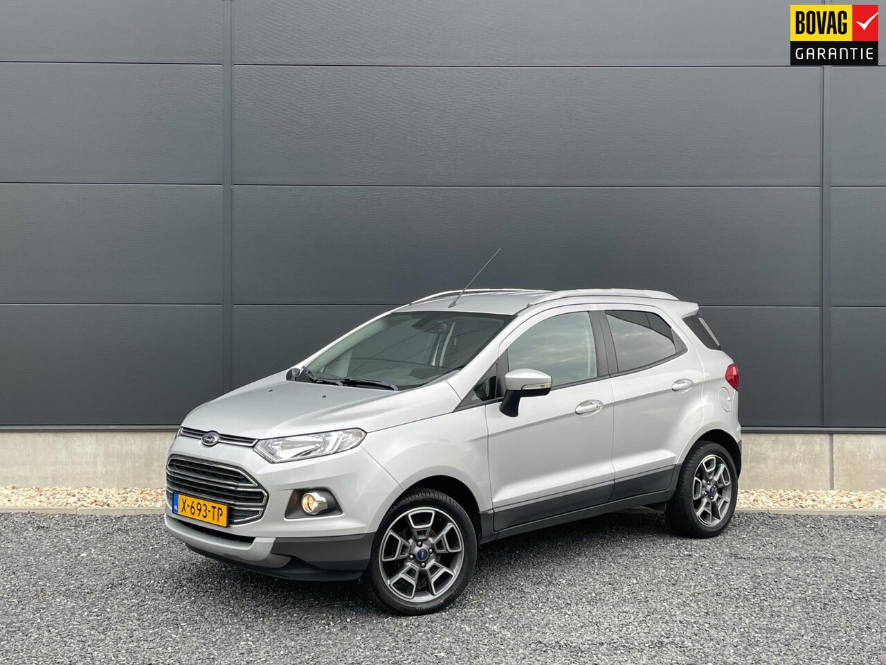 Ford EcoSport - 1.0 EcoBoost Titanium Clima | Navi | Sony | Parkeersensoren achter - AutoWereld.nl