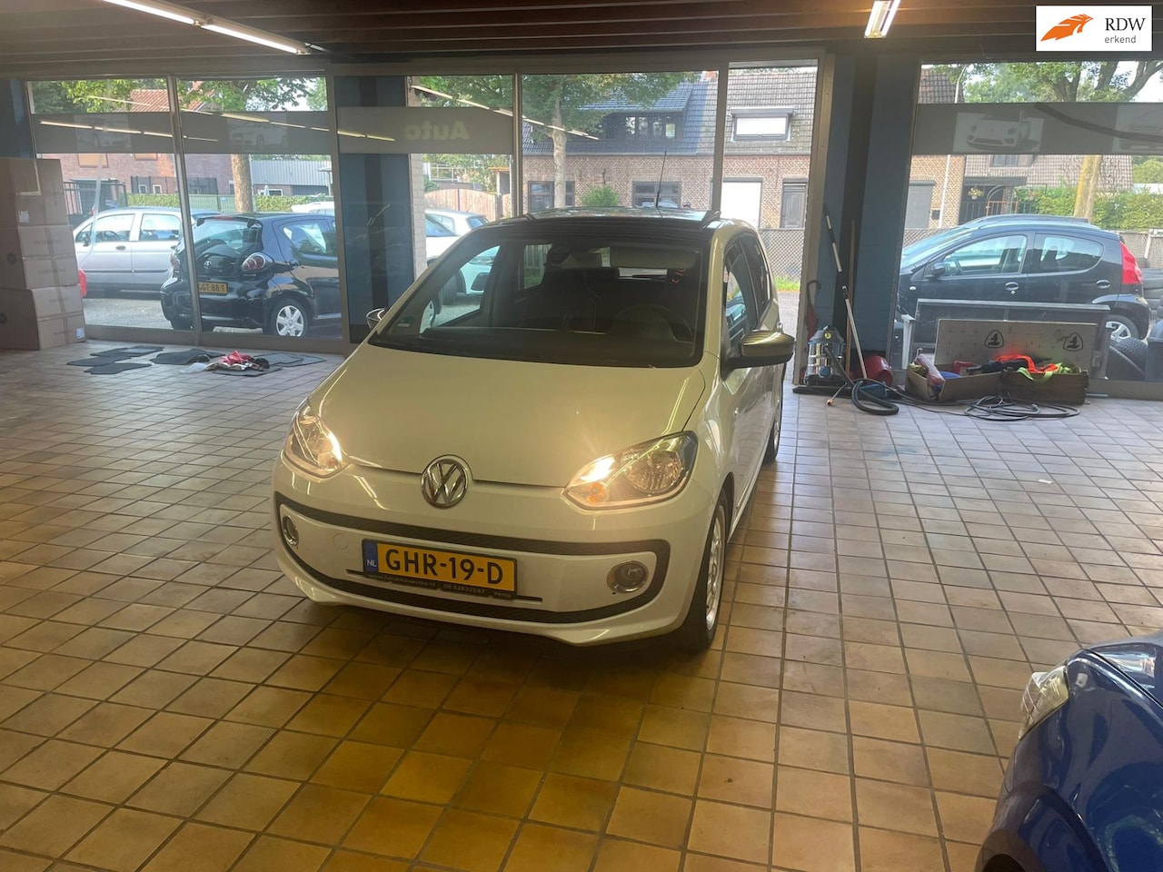 Volkswagen Up! - 1.0 high up! BlueMotion alle opties - AutoWereld.nl