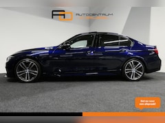 BMW 3-serie - 330e M Sport Edition / Schuif-kanteldak / Alcantara / LED / 19" LMV / Head-up / Keyless /