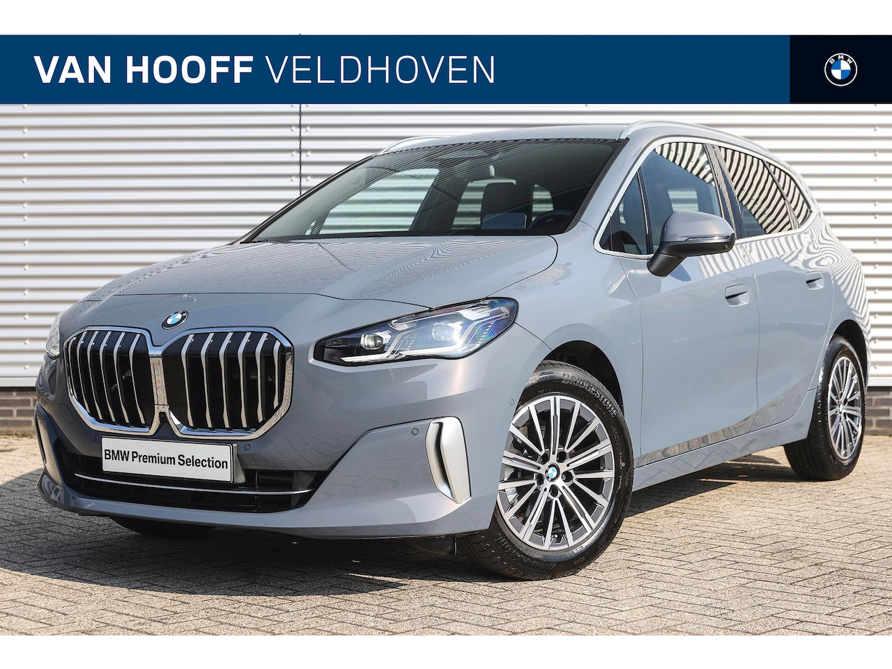 BMW 2-serie Active Tourer - 220i High Executive Luxury Line Automaat / Trekhaak / Sportstoelen / Parking Assistant Plu - AutoWereld.nl