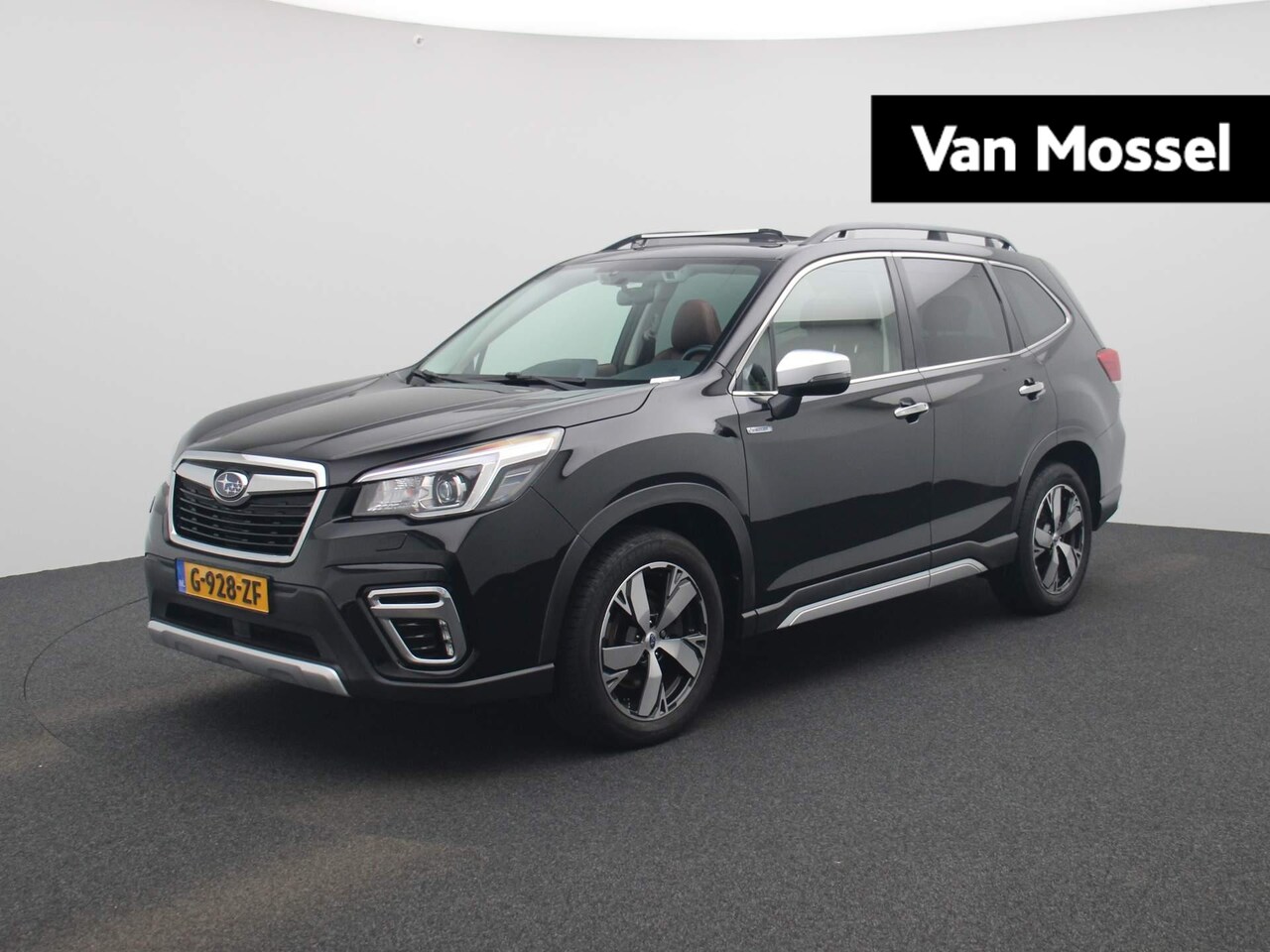 Subaru Forester - 2.0i e-BOXER First Edition | Automaat | Climate control | Navigatie | Leder | LMV | Schuif - AutoWereld.nl