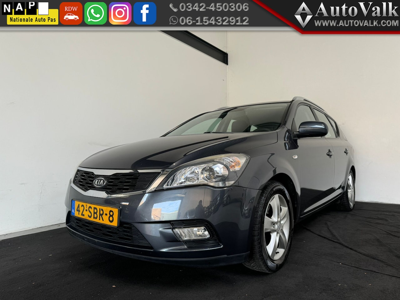 Kia Cee'd Sporty Wagon - 1.4 CVVT X-ecutive 1.4 CVVT X-ecutive - AutoWereld.nl