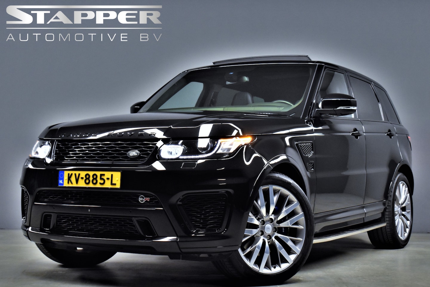 Land Rover Range Rover Sport - 5.0 V8 Supercharged SVR 551pk Pano/Carplay/Xenon/Led/Keyless/Schaalstoelen/Cameras/Luchtve - AutoWereld.nl