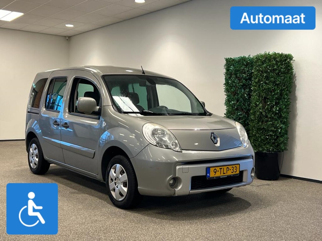 Renault Kangoo - Rolstoelauto Automaat (airco) - AutoWereld.nl