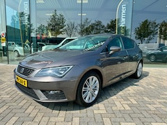 Seat Leon - 1.4 EcoTSI 150 pk Xcellence CarPlay, Full LED, Keyless, Camera, Trekhaak