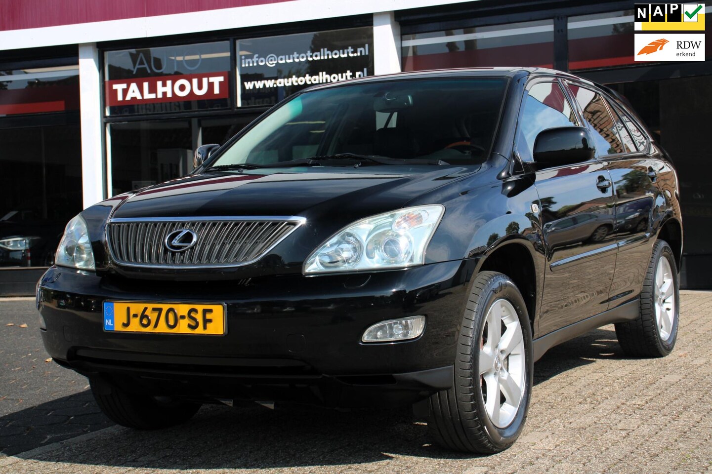 Lexus RX - 300 Executive | Youngtimer | Cruise Control | Leder interieur | Trekhaak | 6 cilinder - AutoWereld.nl