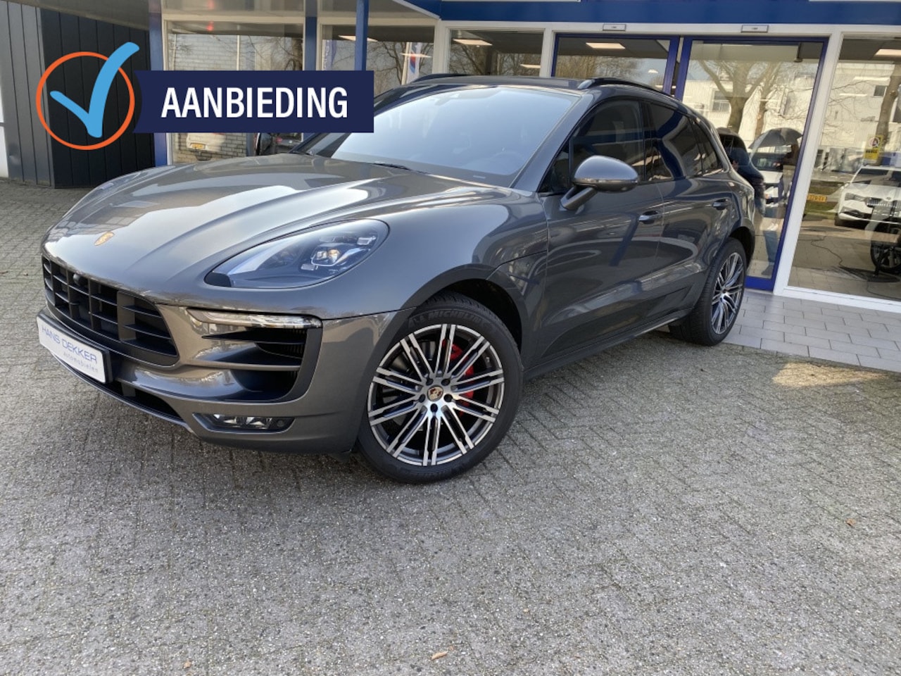 Porsche Macan - 3.0 GTS Panoramadak | Dodehoekdetectie | Luchtvering - AutoWereld.nl