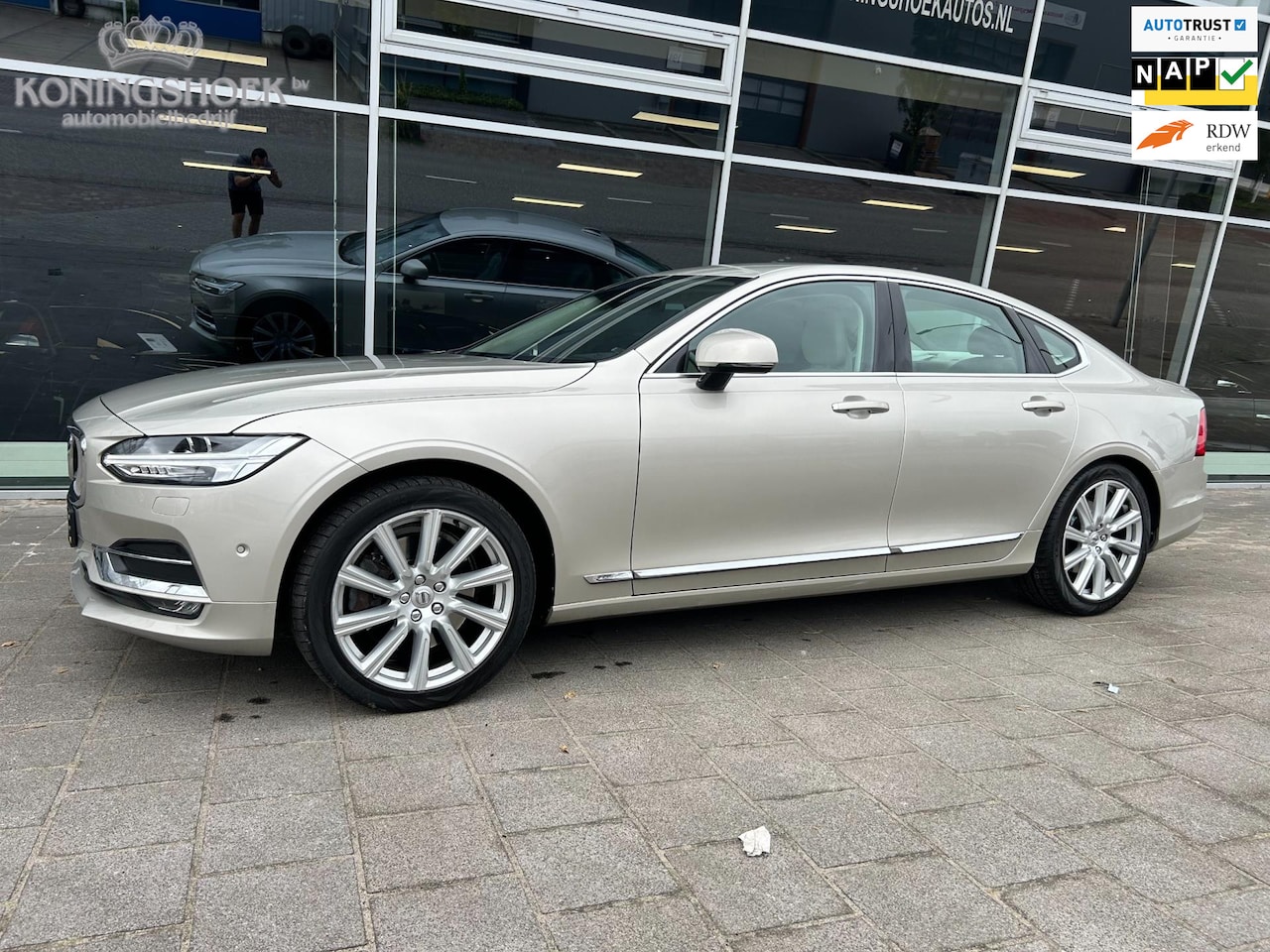 Volvo S90 - 2.0 T6 AWD Inscription 2.0 T6 AWD Inscription - AutoWereld.nl