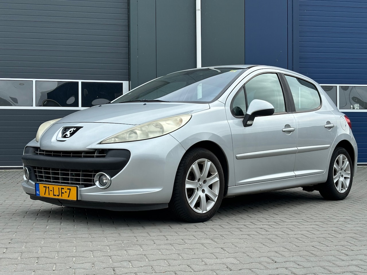 Peugeot 207 - 1.6 VTi XS Airco Cruise controle!!! - AutoWereld.nl