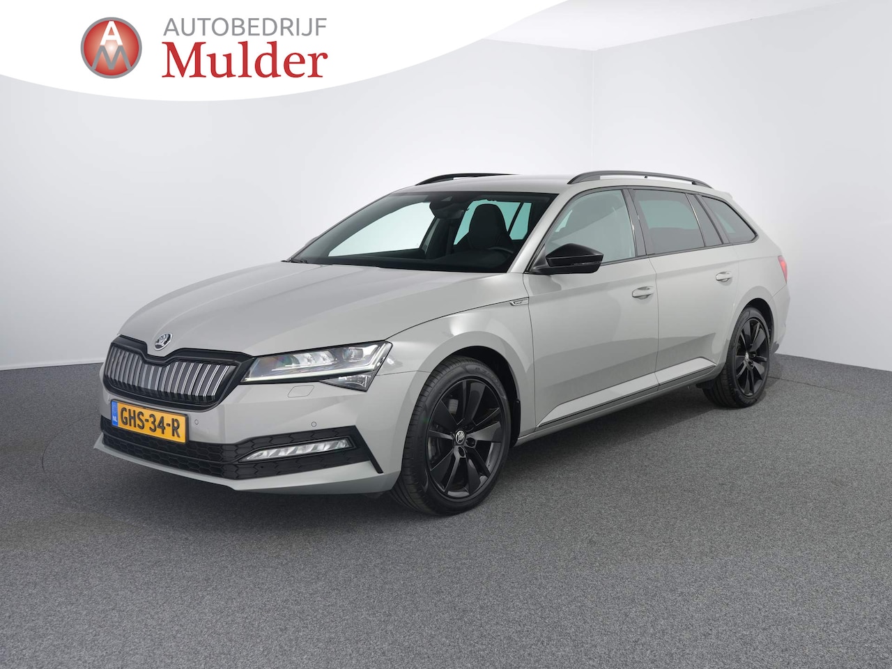 Skoda Superb Combi - 1.4 TSI iV Sportline Business | Zwart optiek | ACC | - AutoWereld.nl