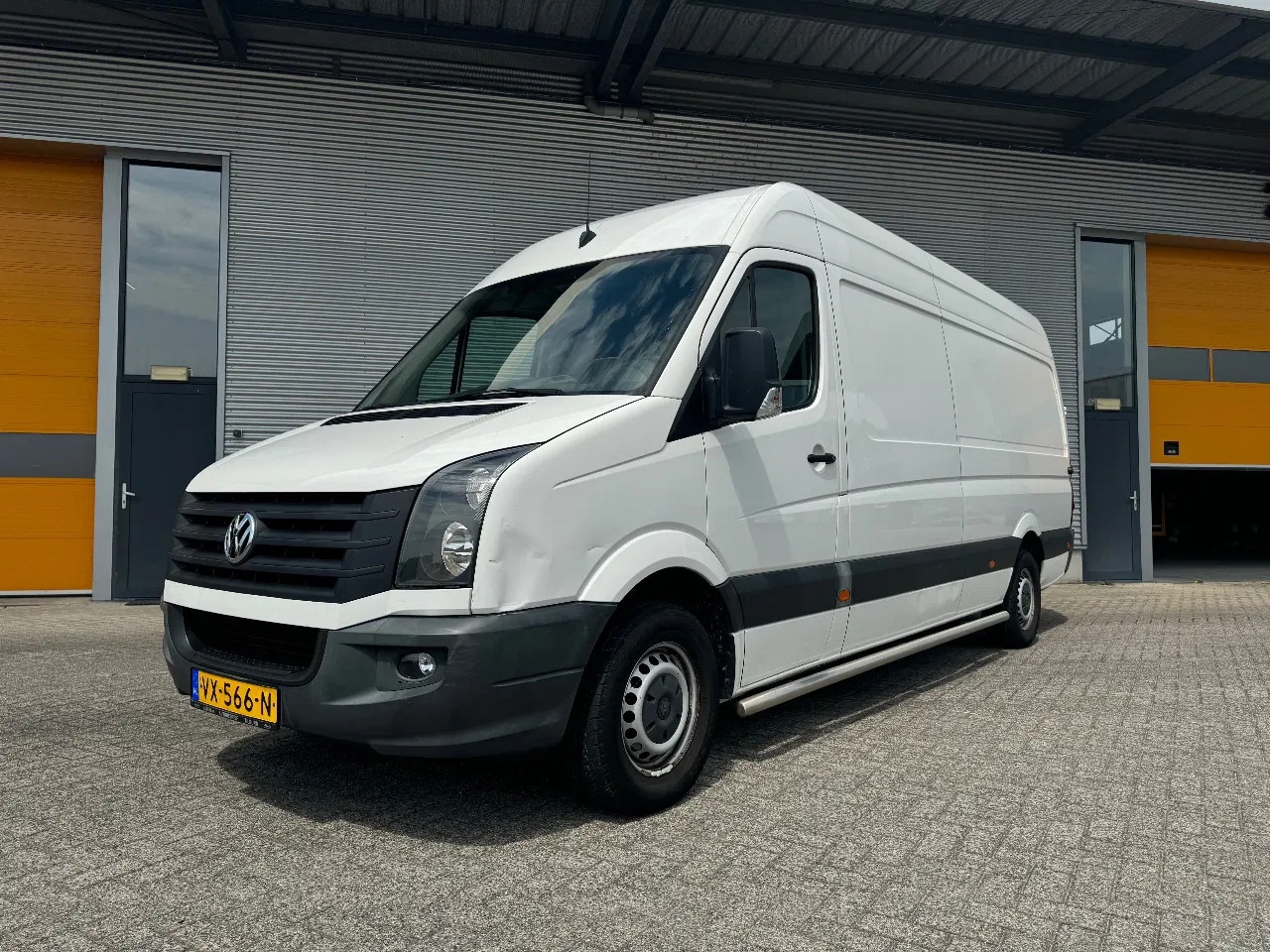 Volkswagen Crafter - 35 2.0 TDI L4H2 35 2.0 TDI L4H2 - AutoWereld.nl