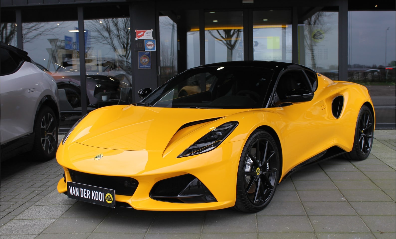 Lotus Emira - 3.5 V6 First Edition 3.5 V6 First Edition - AutoWereld.nl