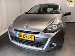 Renault Clio - 1.2 TCe Sélection Business Sport - Airco - Export - Schade