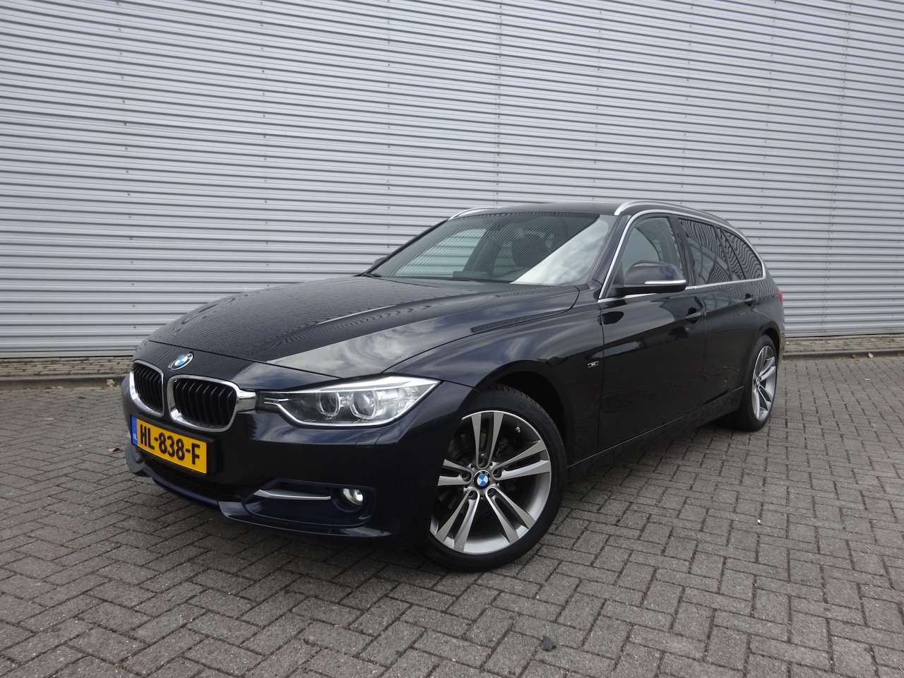 BMW 3-serie Touring - 316d High Executive AUTOMAAT / Climate / Leder / Stoelver. / Navi / Cruise / Elektr. ramen - AutoWereld.nl