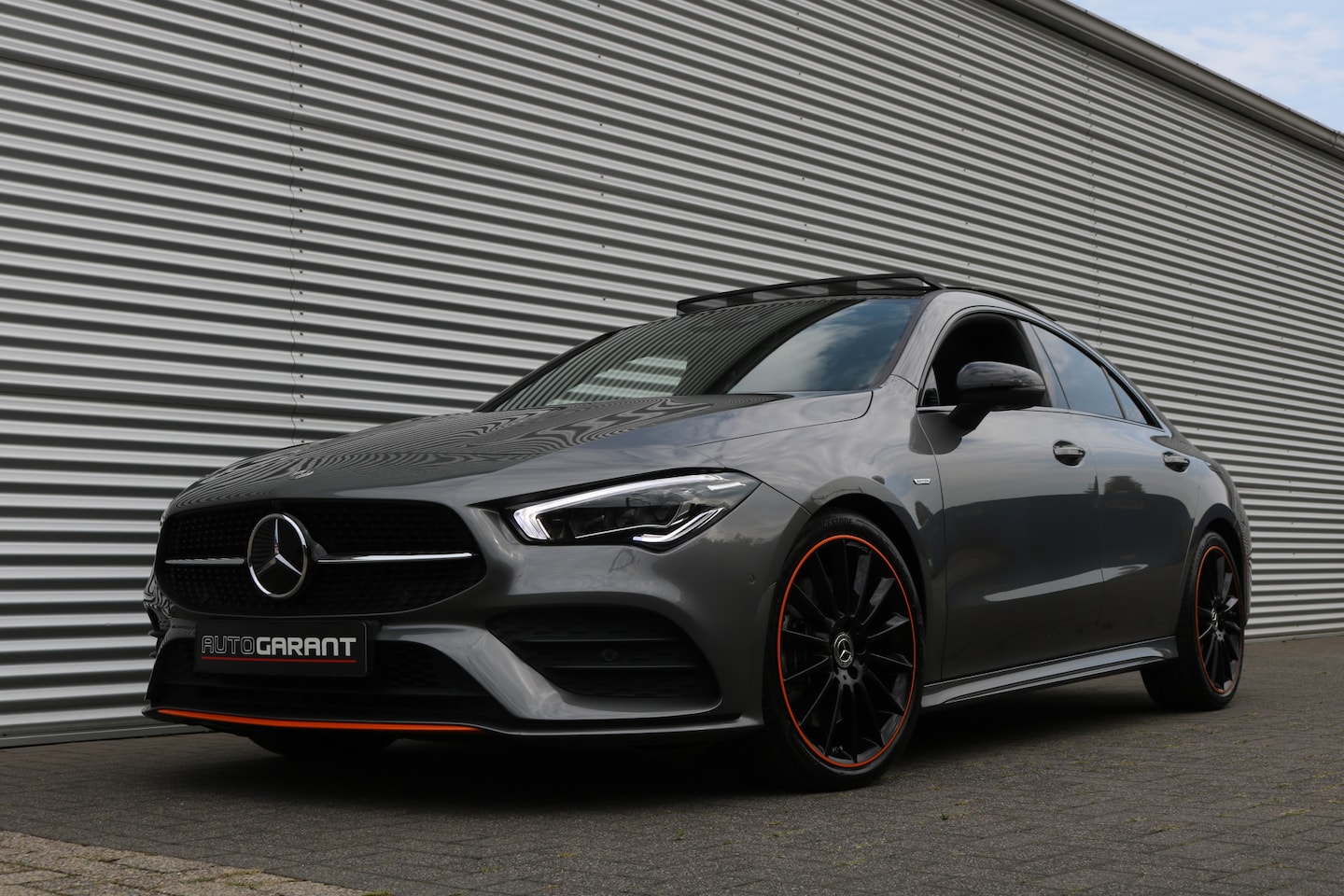 Mercedes-Benz CLA-Klasse - 220 Edition AMG Pakket AMG NightPakket (24.271Km!! Panoramadak Sportleder/Memory Burmester - AutoWereld.nl