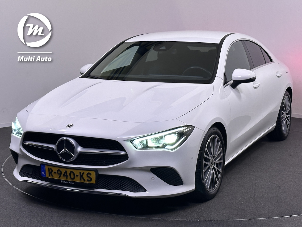 Mercedes-Benz CLA-Klasse - 180 Business Solution | Camera | Led | Navigatie | Stoelverwarming | 18'' L.M. | - AutoWereld.nl