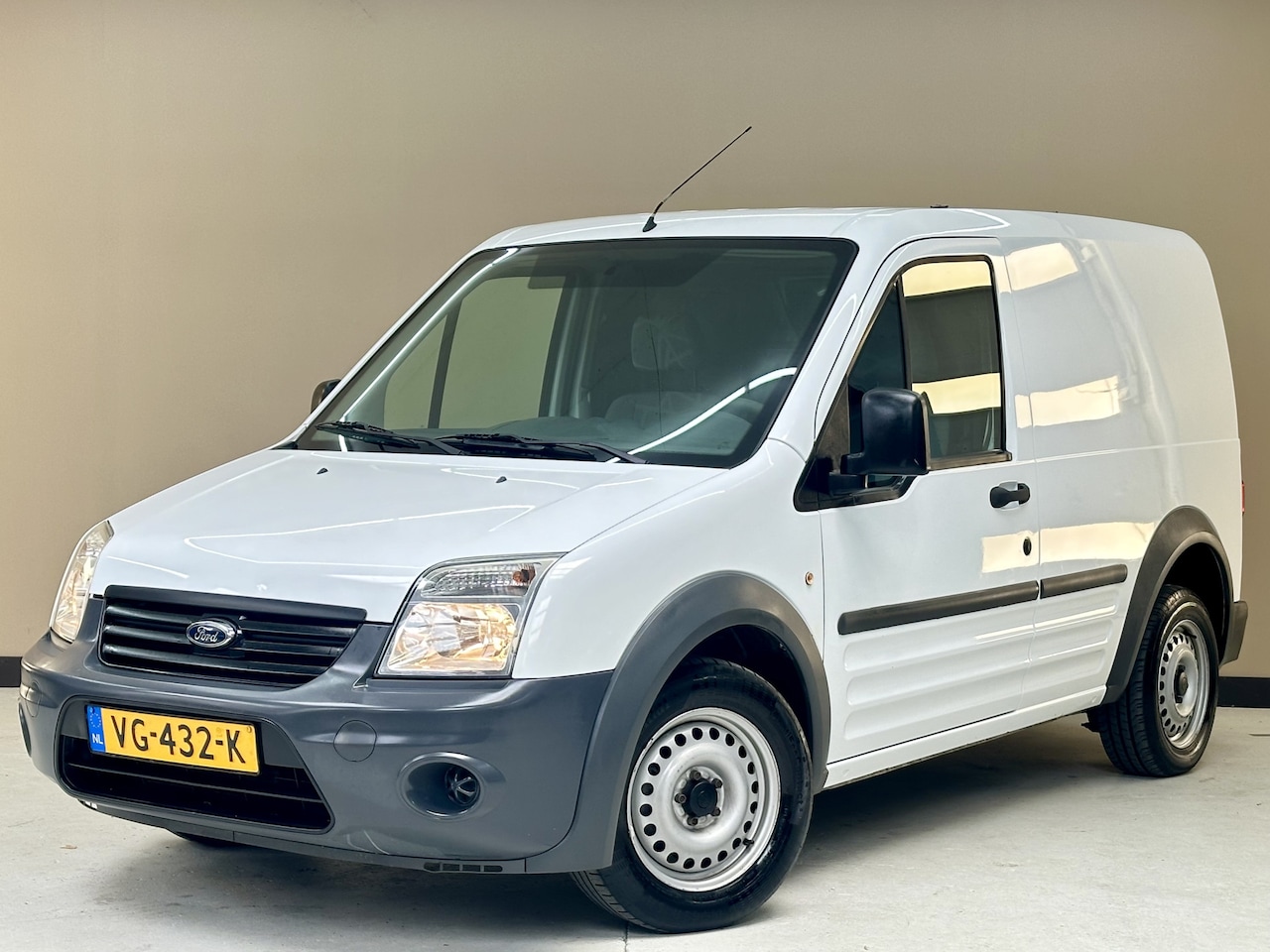 Ford Transit Connect - T200S 1.8 TDCi Economy Edition T200S 1.8 TDCi Economy Edition, 75Pk, 2013, Origineel Nederlands, Airco, Bluetooth audio, - AutoWereld.nl