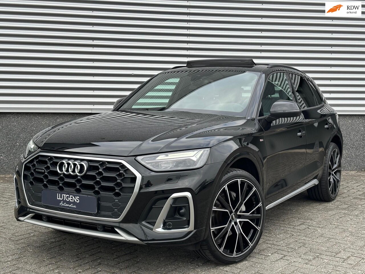 Audi Q5 - 50 TFSIe 2X S-line Matrix Pano 22 Inches - AutoWereld.nl