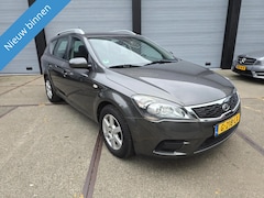 Kia Cee'd Sporty Wagon - 1.6 CVVT X-tra