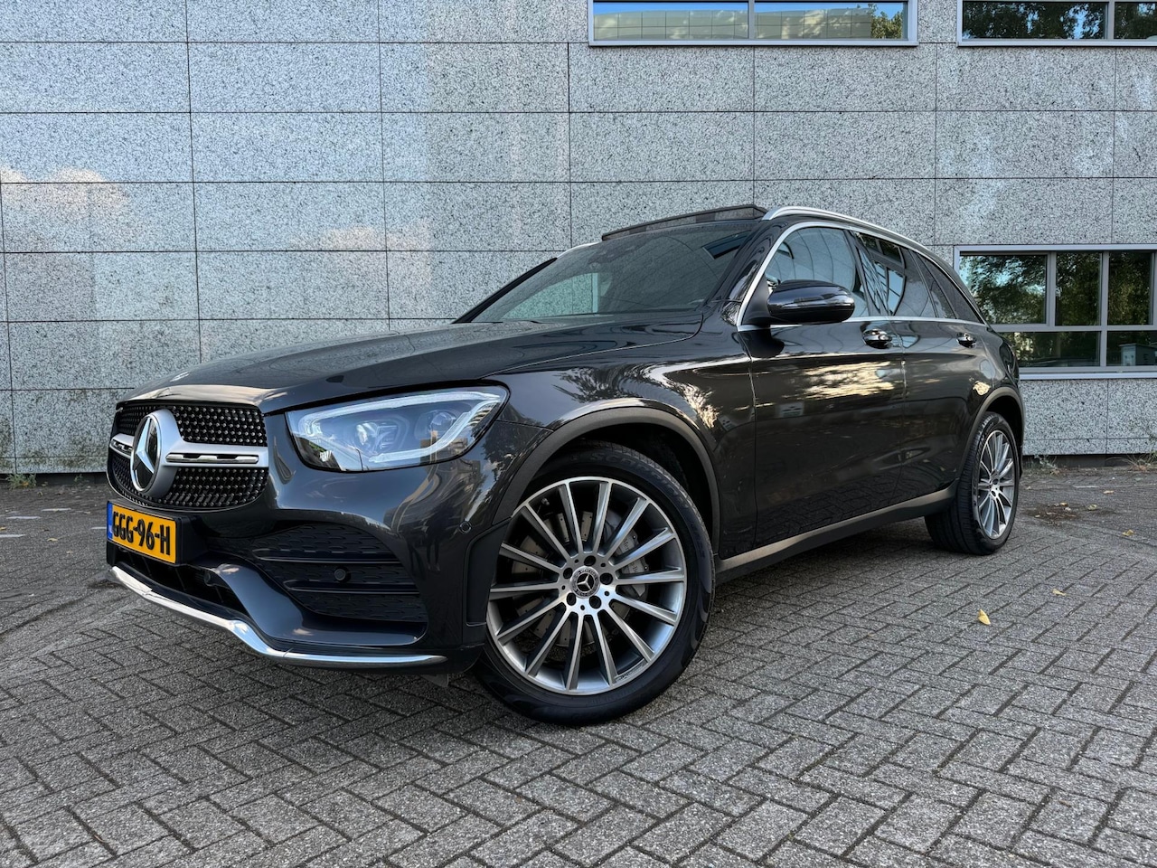 Mercedes-Benz GLC-klasse - 300 4MATIC Premium Plus 300 4MATIC Premium Plus AMG - AutoWereld.nl