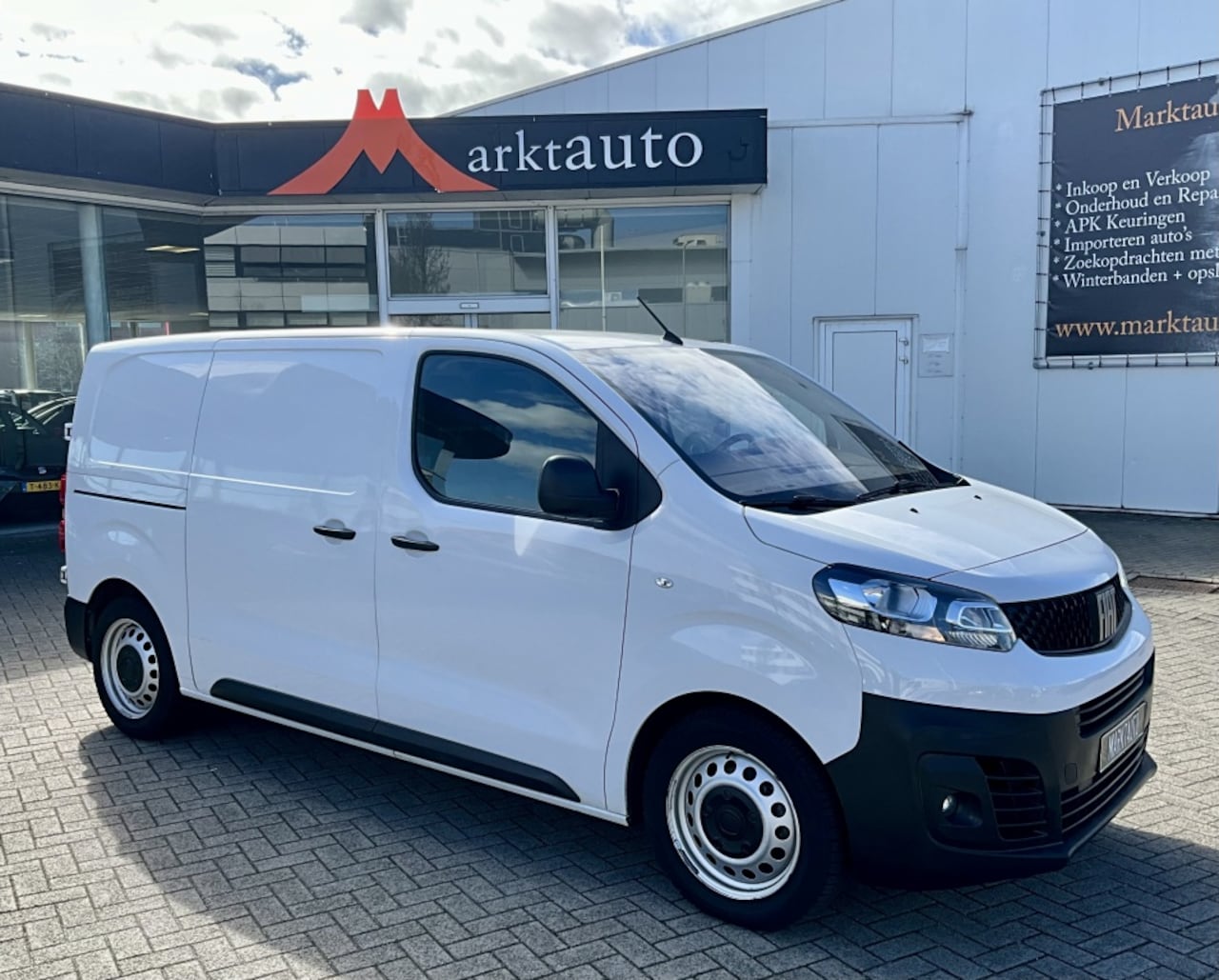 Fiat Scudo - 1.5 MultiJet L2H1 360 Camera Carplay Cruise 3-zits - AutoWereld.nl