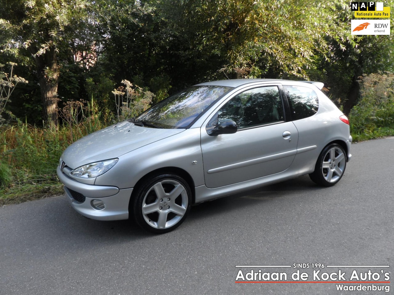 Peugeot 206 - 2.0-16V RC 2.0-16V RC 130KW - AutoWereld.nl