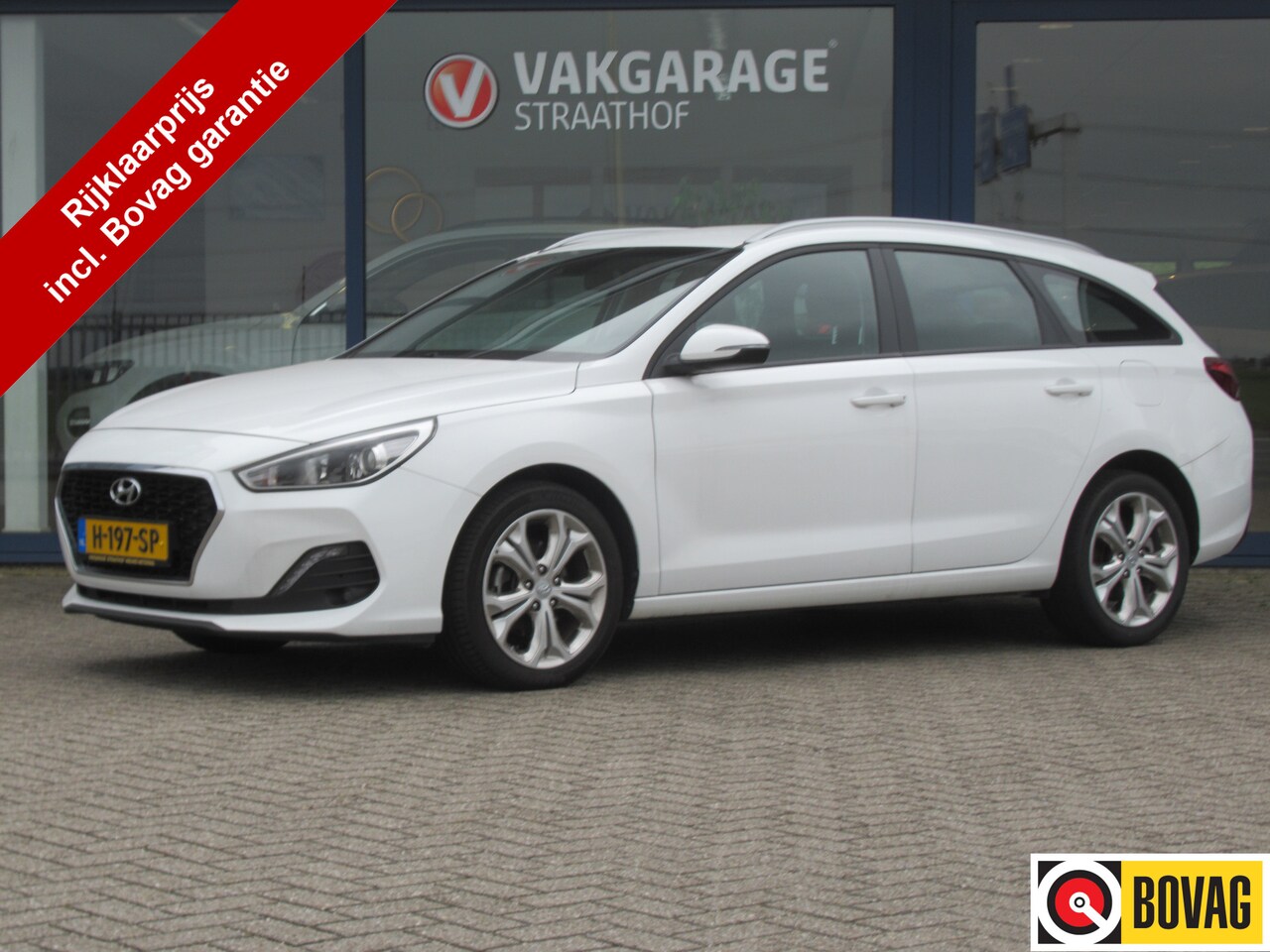 Hyundai i30 Wagon - 1.0 T-GDI Comfort 1.0 T-GDI Comfort, Carplay + Android Auto / Camera / Climate control / Cruise control / 17 - AutoWereld.nl