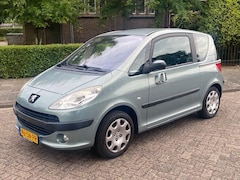 Peugeot 1007 - 1.4 Gentry 2006 Airco Nieuwe koppakking+distributieriem Hoge instap Zuinig