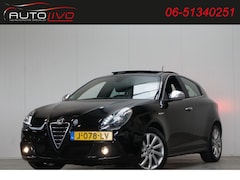 Alfa Romeo Giulietta - 1.4 T Distinctive 170 PK AUTOMAAT PANO... BOM VOL