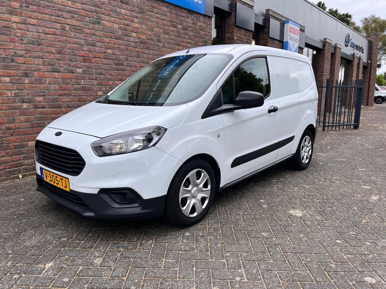 Ford Transit Courier - 1.5 TDCI Trend PDC Schuifdeur Carplay - AutoWereld.nl