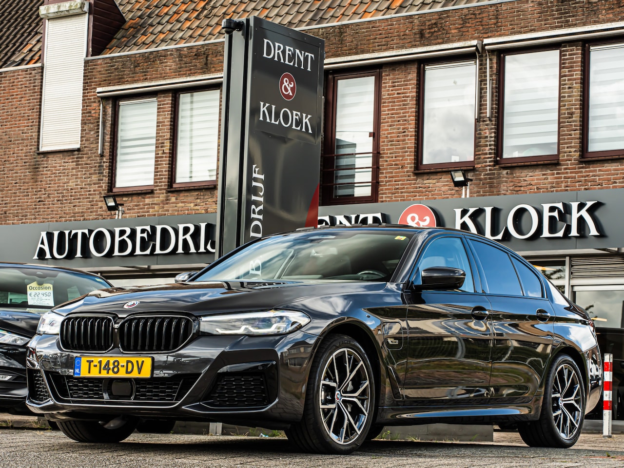 BMW 5-serie - 530e M-Sport ORG NL PANO HUD 360 CAMERA HARMON KARDON BOMVOL 42000KM!! - AutoWereld.nl