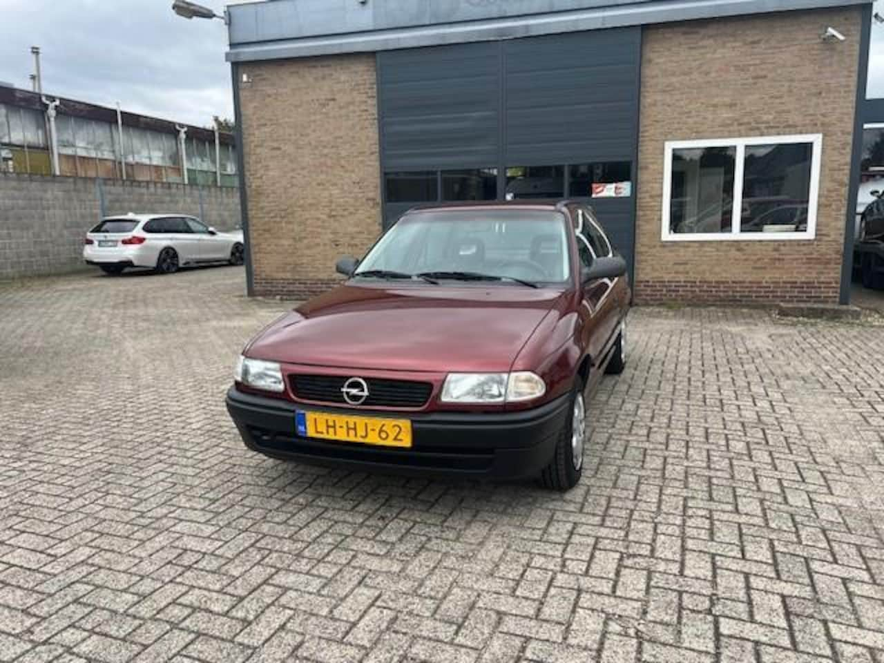 Opel Astra - 1.4i GL// @ 77.000KM Nap** - AutoWereld.nl