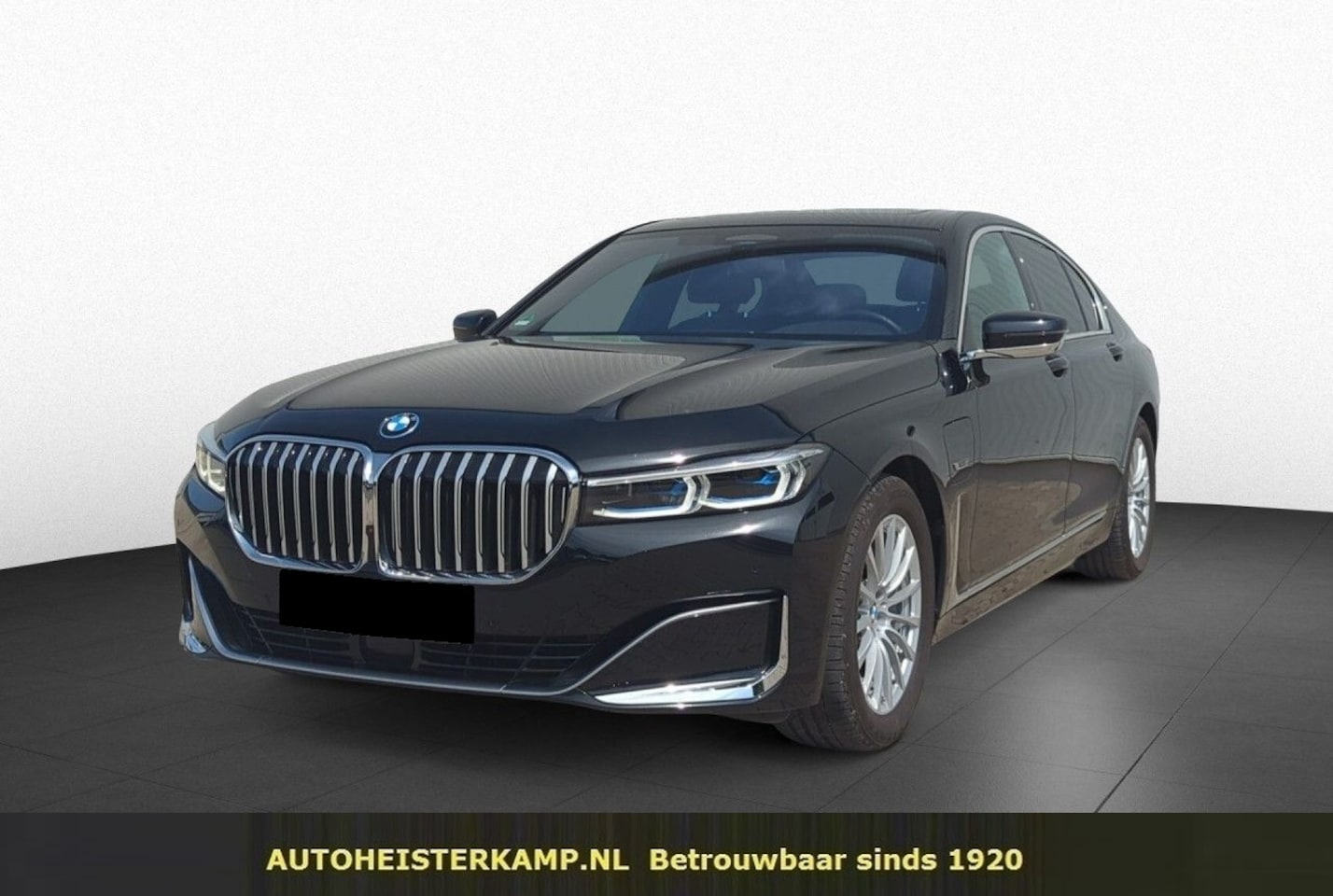 BMW 7-serie - 745e High Executive ACC Rear Entertainment Stoelkoeling Massage Soft Close 360 Camera - AutoWereld.nl