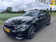 BMW 3-serie Touring - 330e M Sport Pano||Laser|High Executive