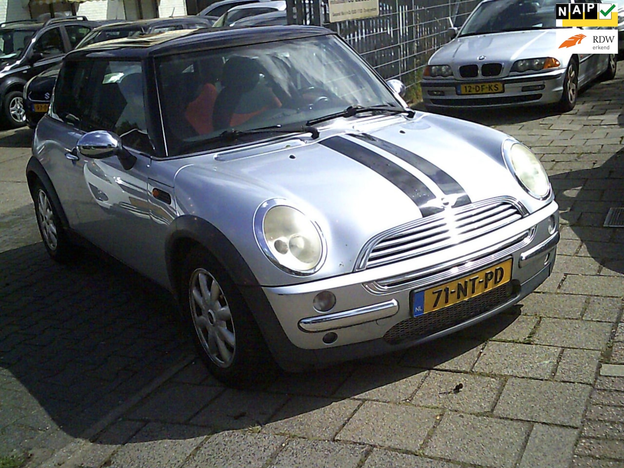 MINI Cooper - Mini 1.6 Pepper airco nl auto nap apk - AutoWereld.nl