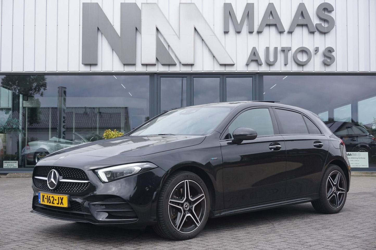 Mercedes-Benz A-klasse - 250 e AMG NIGHT PANORAMADAK MEMORY - AutoWereld.nl